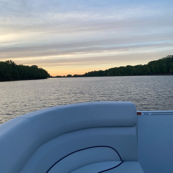 Meet your Posher, Mallory - Picture 1 of 1